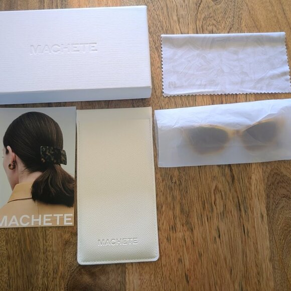 Machete Suzy Sunglasses (Mod Tortoise) main image 6